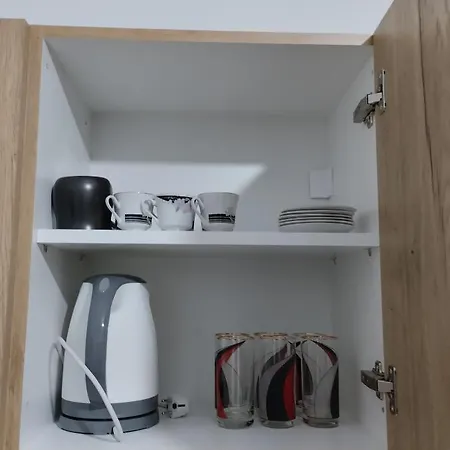 Nikolas' House * ネア・イラクリア