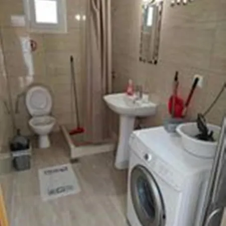 Nikolas' House * ネア・イラクリア